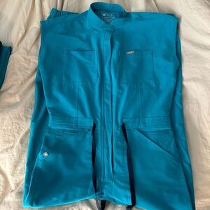 FIGS Women’s Rafaela Cargo ScrubJumpsuit in teal